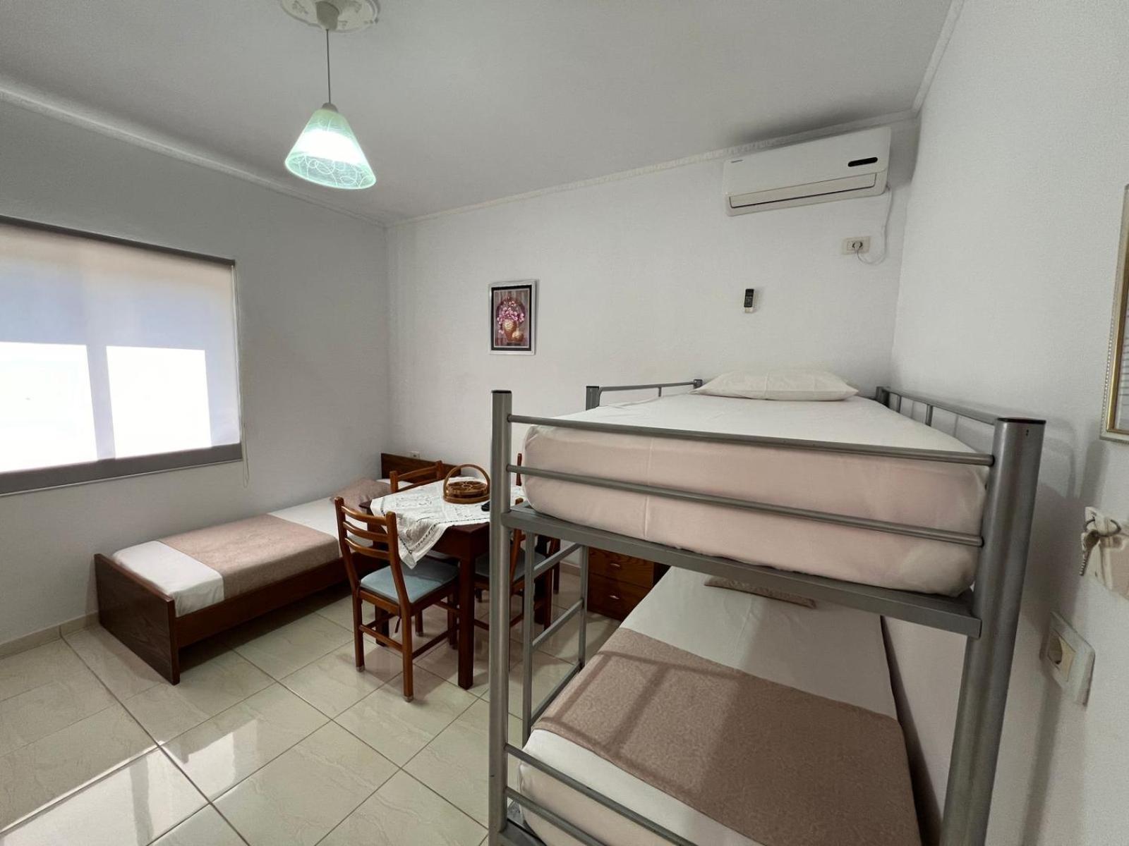 Golden Apartament *